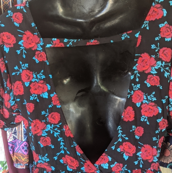 Floral dress - Picture 3 of 4